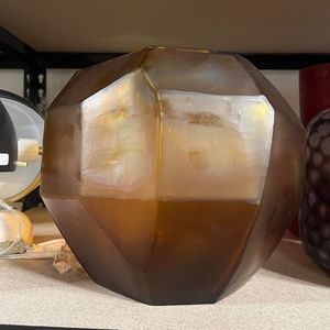 Cubistic Vessel By Gauxs